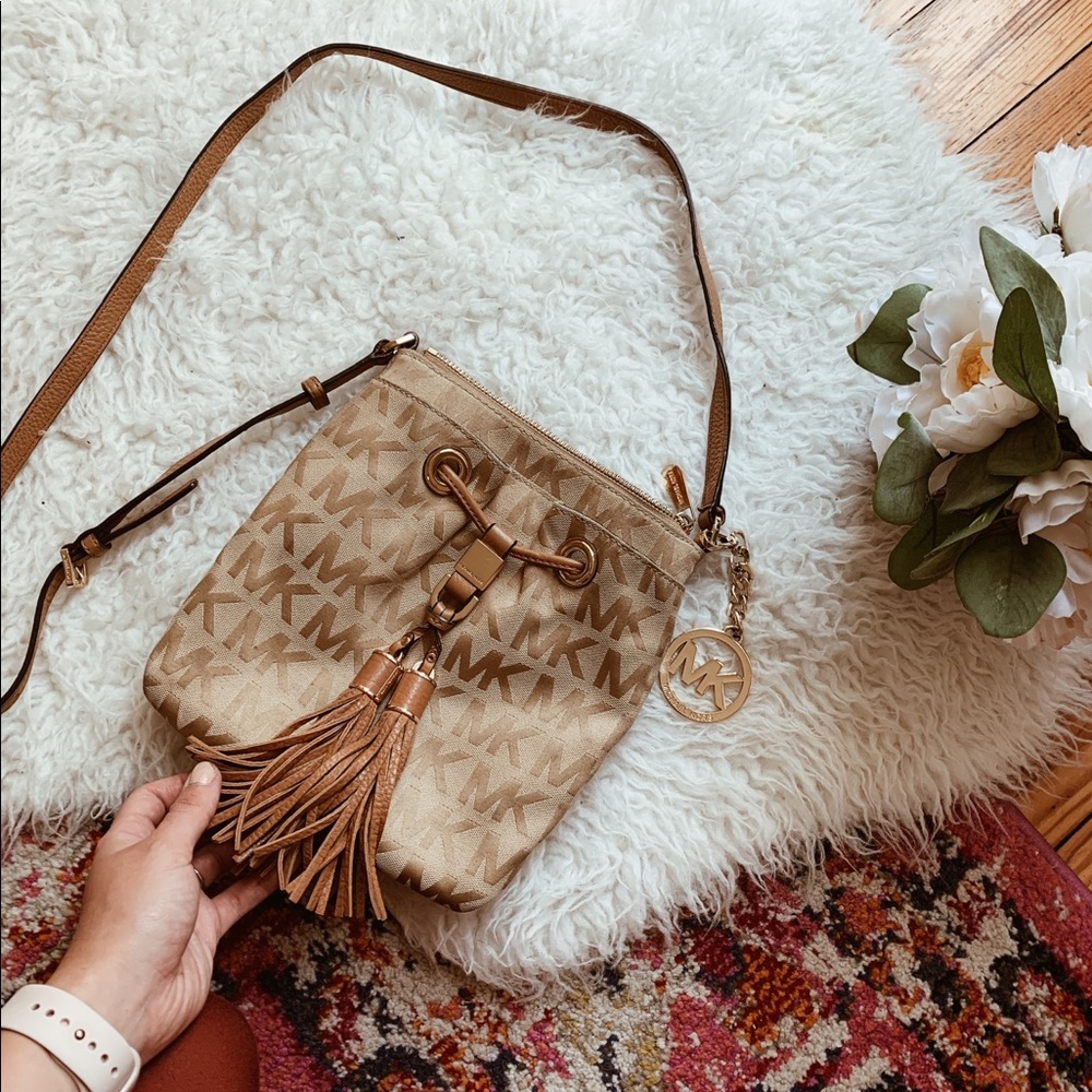 Michael Kors crossbody purse